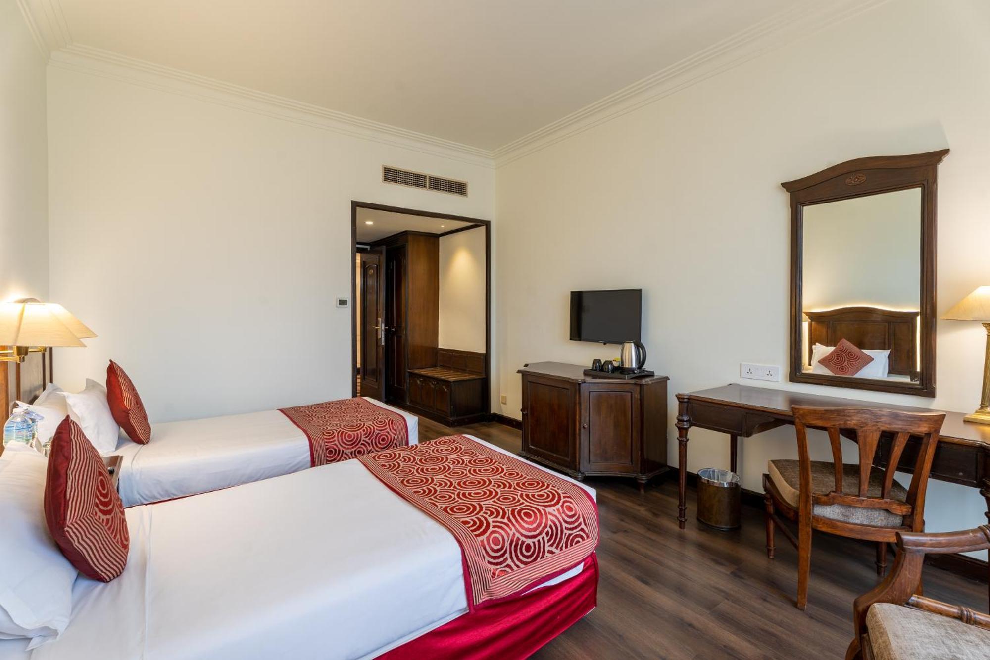Grand Hotel Katmandú Habitación foto