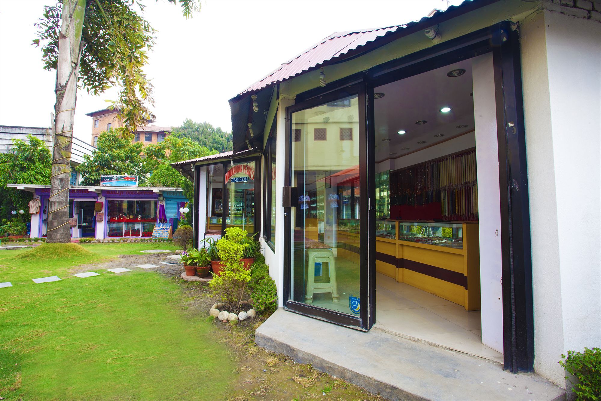 Grand Hotel Katmandú Exterior foto